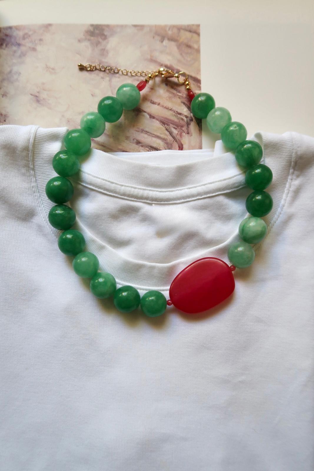 Collares